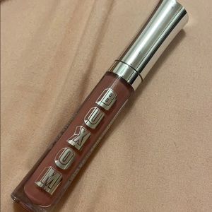 Buxom Makeup - Buxom “Dolly” full on lip polish Buxom Makeup - Buxom “Dolly” full on lip polish